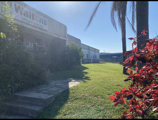 2,154M² FACTORY TO LET IN WESTMEAD